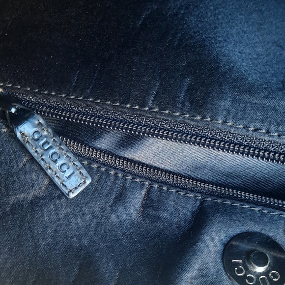 Authentic GUCCI Vintage Hobo Bag - Picture 5 of 16